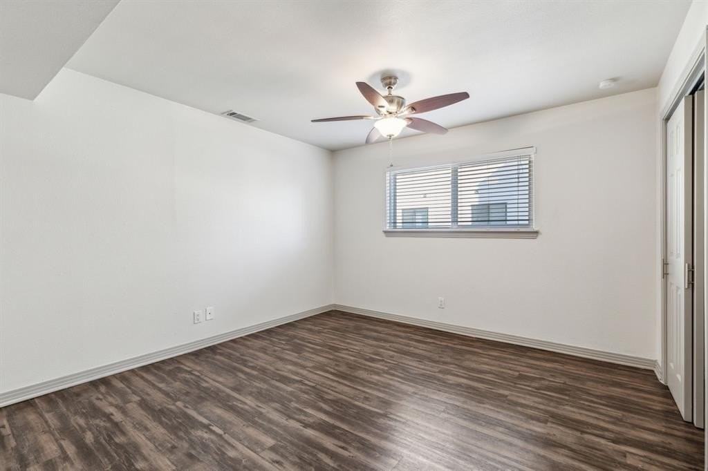 4627 Munger Ave - Photo 6 of 11