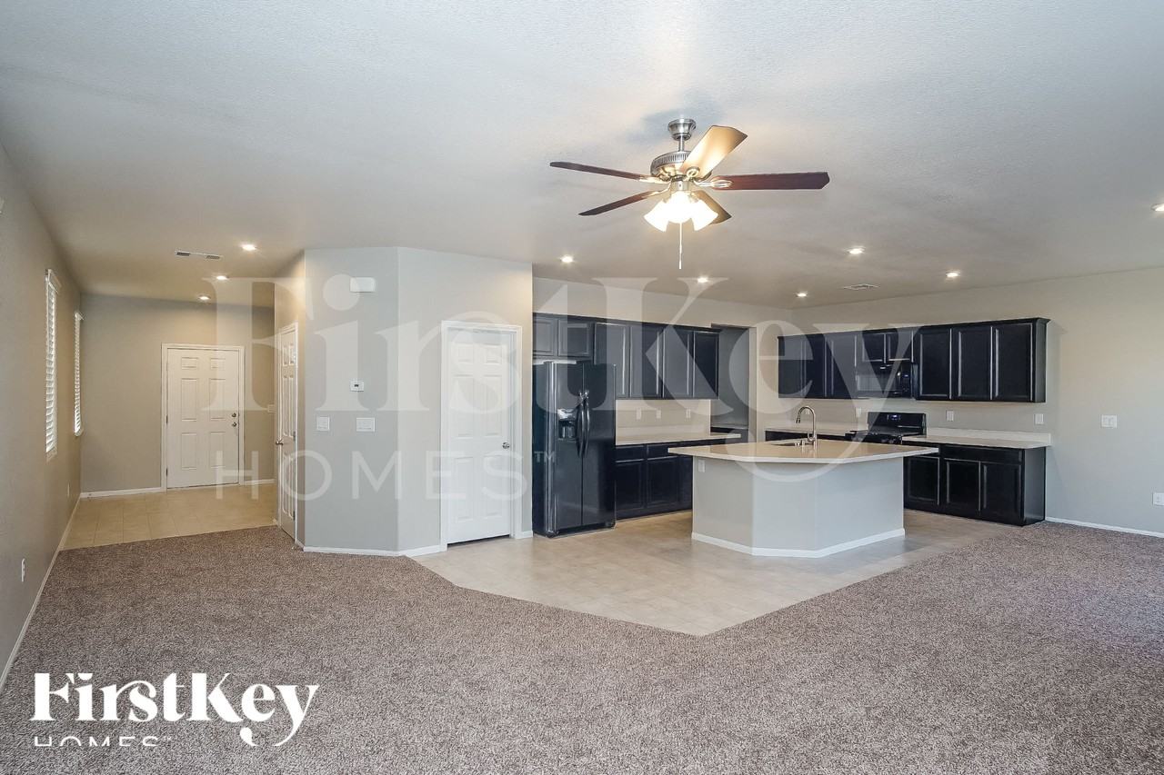 4515 Cradle Cliff St - Photo 4 of 18