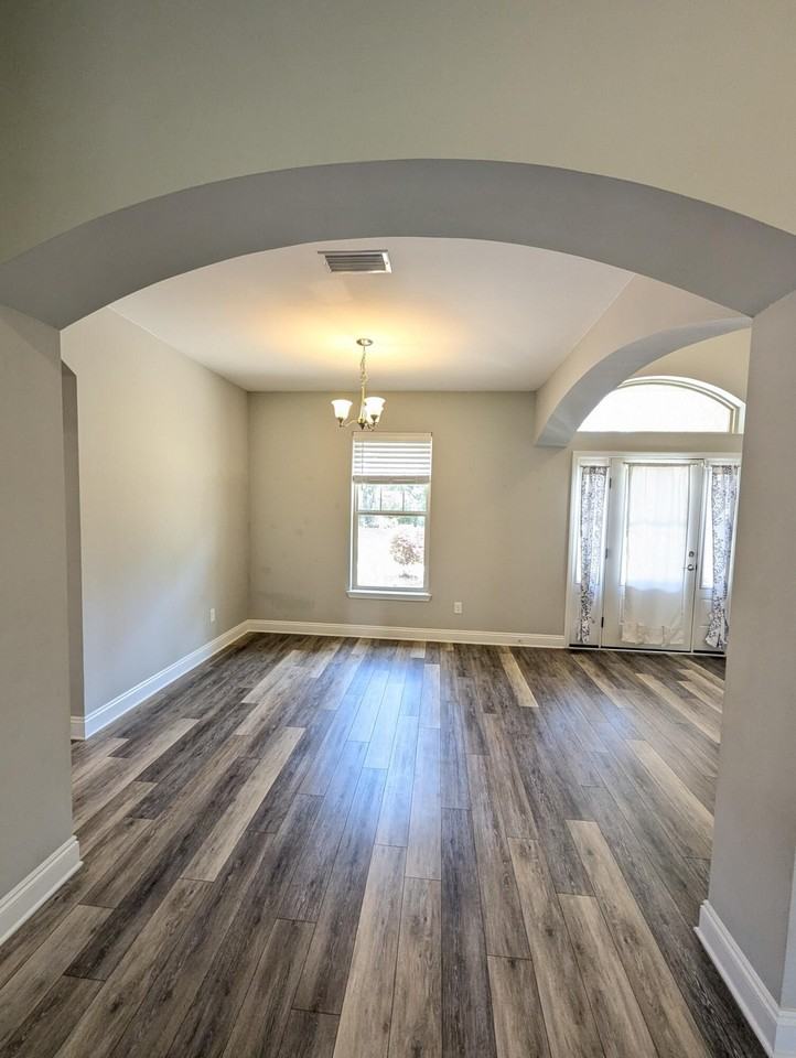 3135 Hickory St - Photo 4 of 32