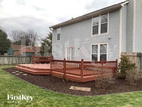 7756 Castle Ridge Ct - Photo 4 of 21