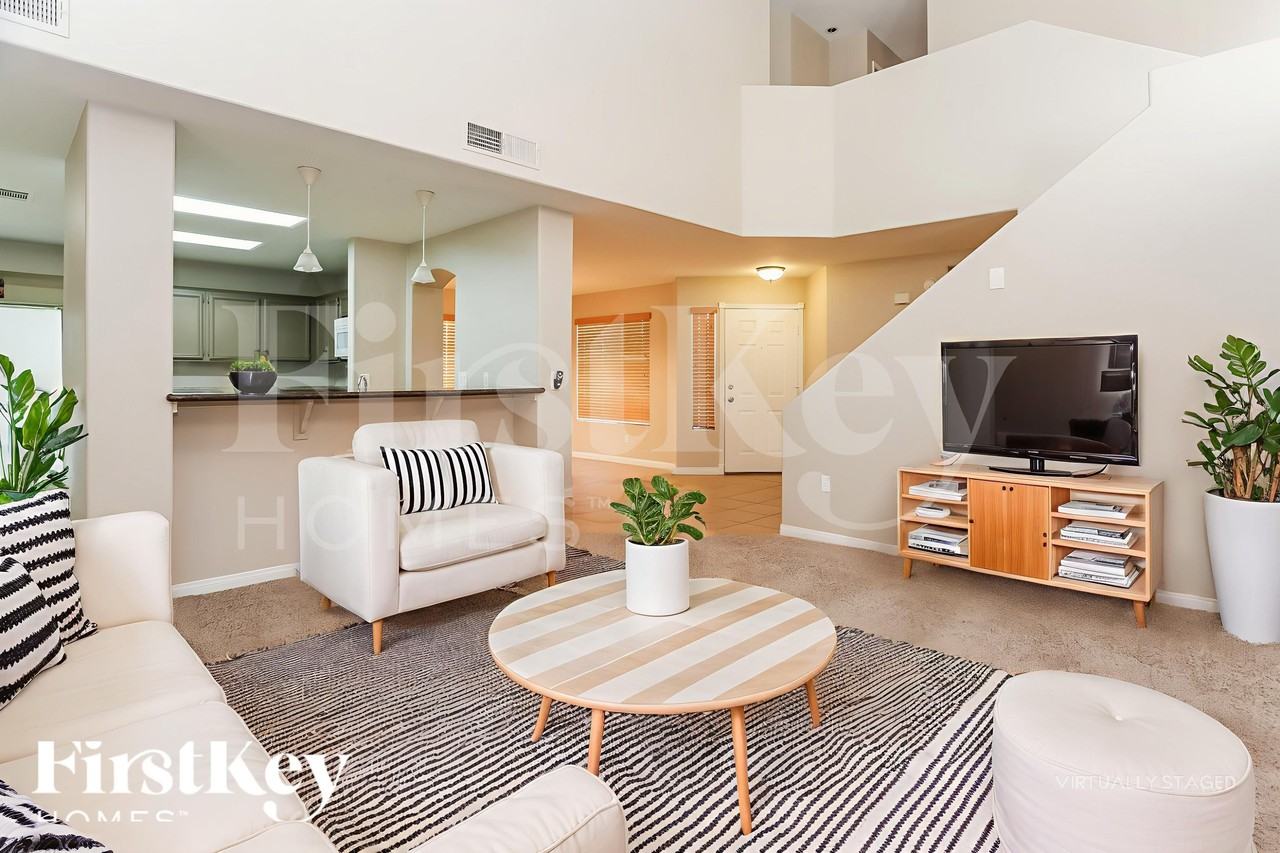 8108 Exploration Ave - Photo 5 of 18