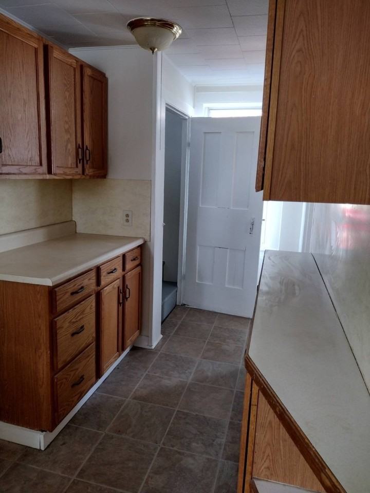 249 1/2 St Petersboro St - Photo 5 of 21