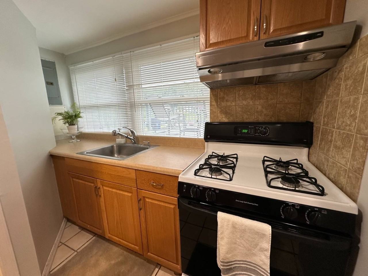 3 Partridge Ln - Photo 7 of 11