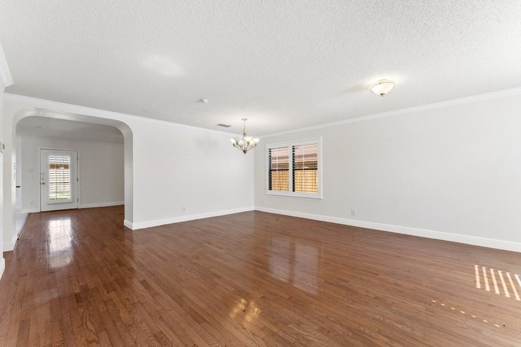 4013 Southbrook Ct - Photo 4 of 24