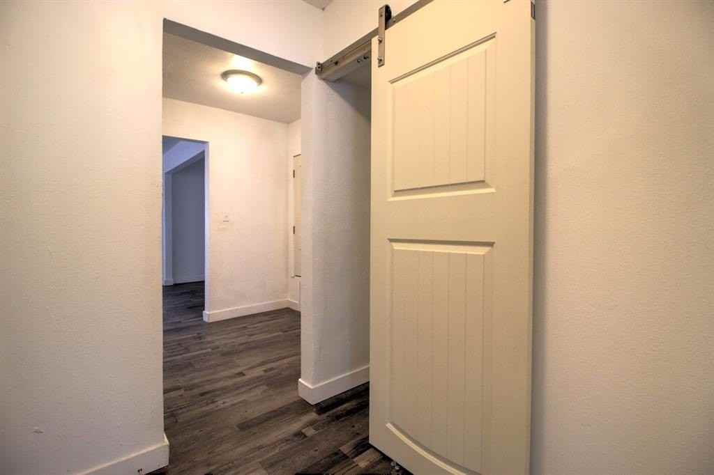 1004 Ne 19th St - Photo 4 of 8