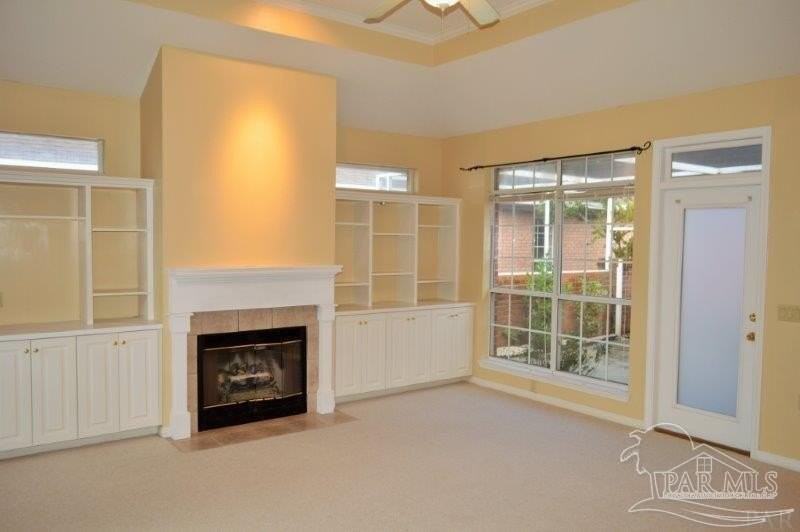 4078 Oak Pointe Dr - Photo 2 of 19