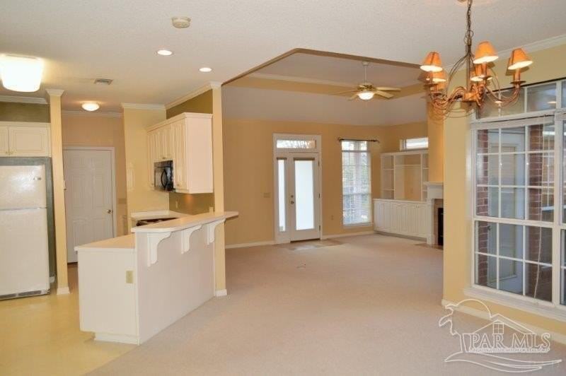 4078 Oak Pointe Dr - Photo 7 of 19