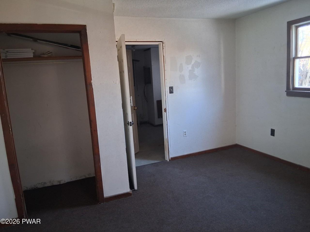 15 Parish Ct - Photo 7 of 9