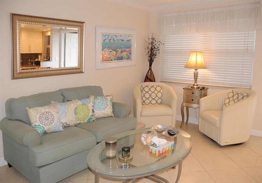 3216 Ne 13th St #4 - Photo 3 of 16