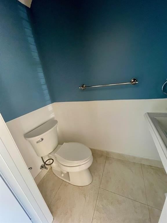 7128 Woodmont Ave #6 - Photo 5 of 18