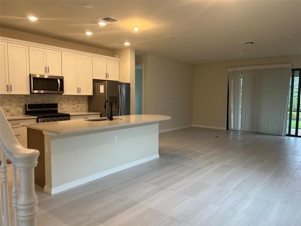 4534 Pinehurst Trl W - Photo 2 of 32