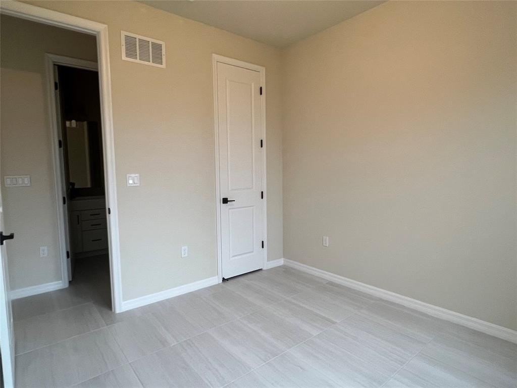 4534 Pinehurst Trl W - Photo 7 of 32