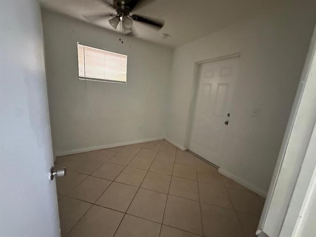 713 Ne 3rd St - Photo 6 of 8