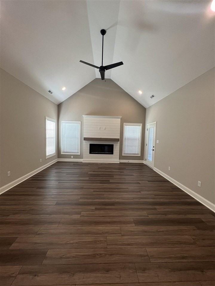 556 Cumberland Pointe Ln - Photo 2 of 13