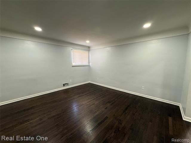 8064 Whitefield St - Photo 3 of 15