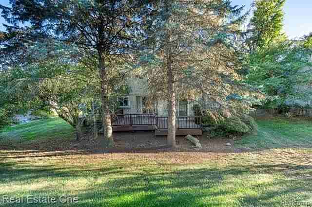 619 Whitney Dr - Photo 6 of 42