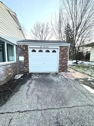 158 Marlborough Dr - Photo 2 of 19