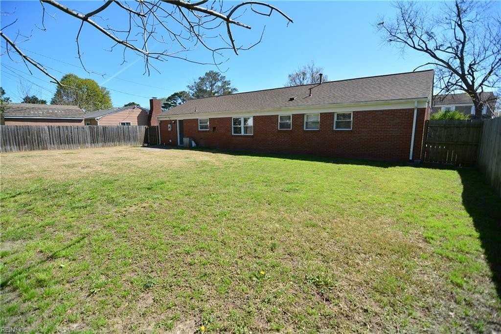 617 Breeds Hill Rd - Photo 5 of 35