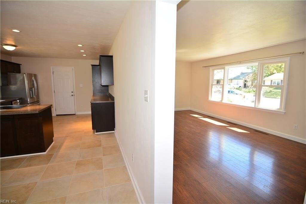 617 Breeds Hill Rd - Photo 7 of 35