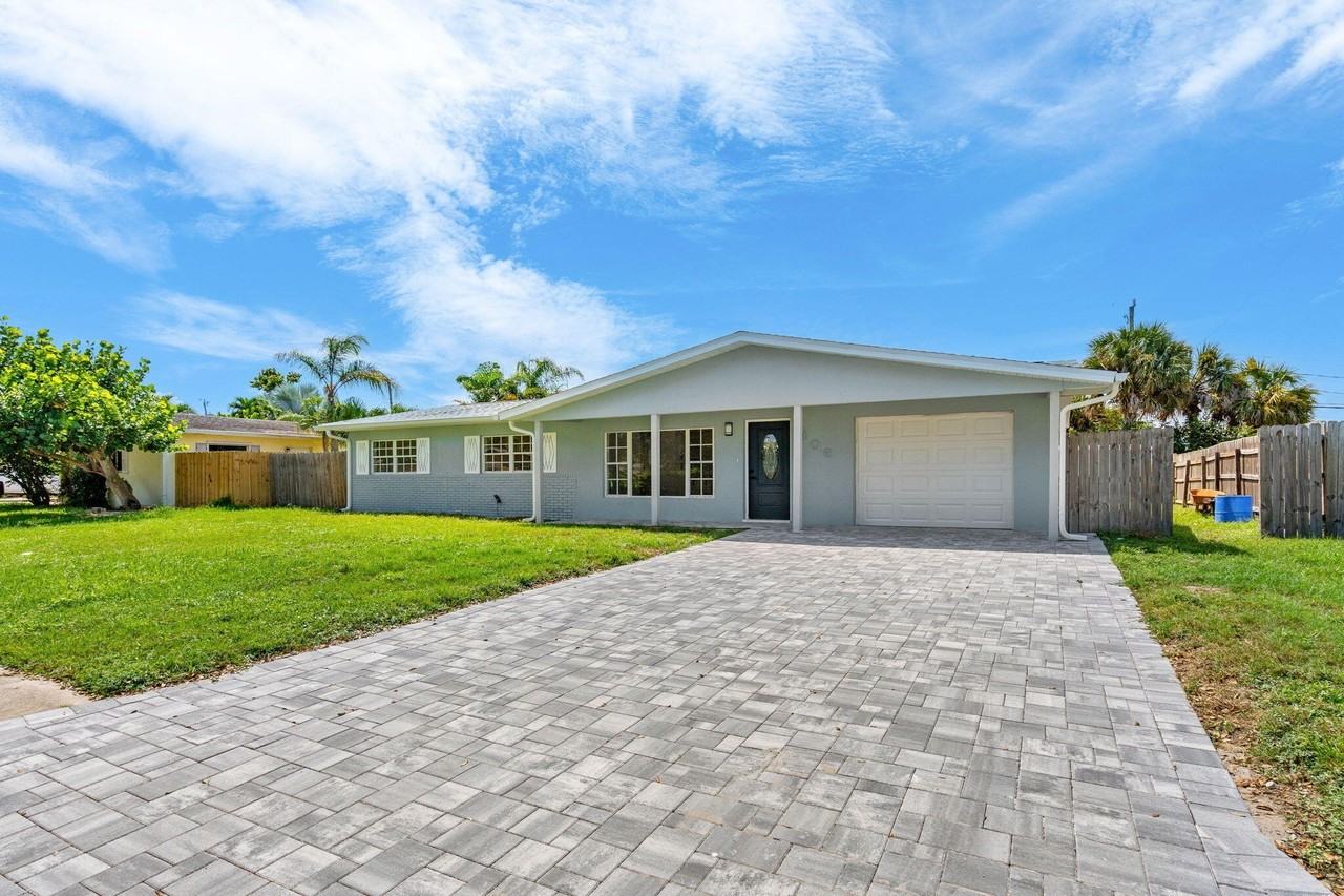 406 Laurel St - Photo 3 of 44