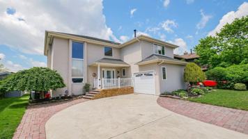 featured image of 404 N Exeter Ave