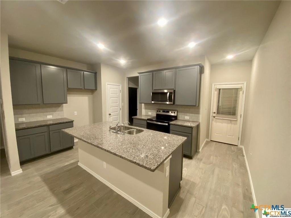 2440 Dielman Dr - Photo 4 of 12