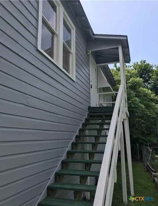 305 E Sabine St Unit A - Photo 2 of 6