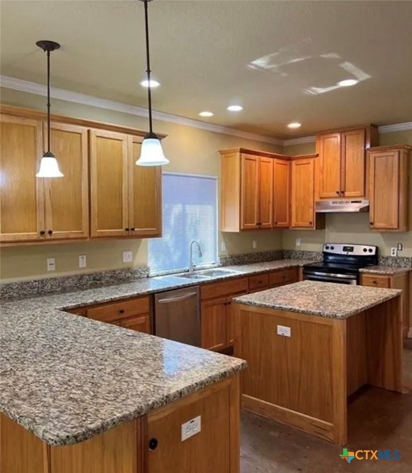 2247 Cotton Blvd - Photo 2 of 12