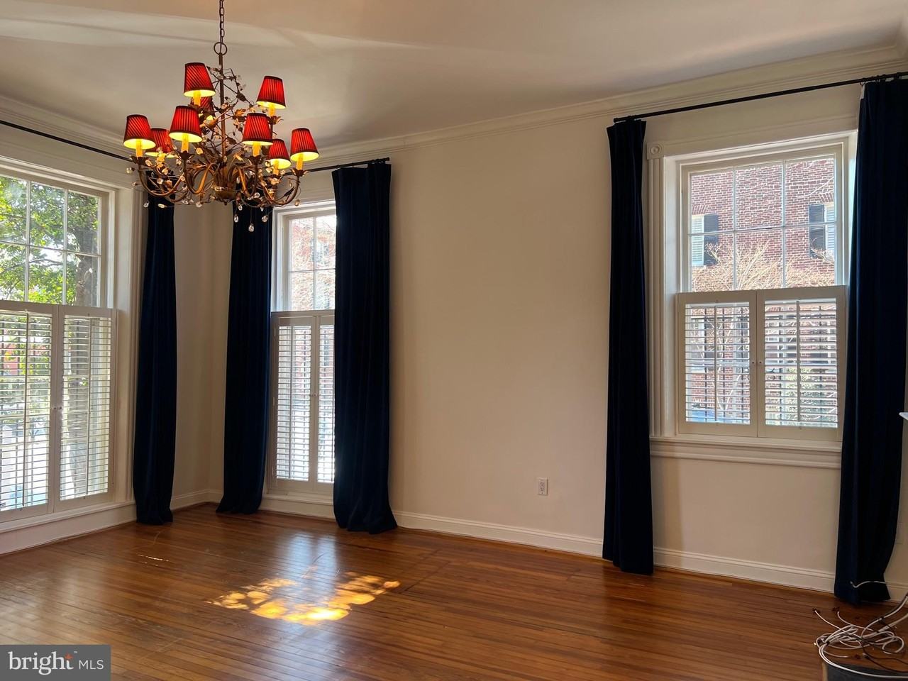 3267 N St Nw Apt 2 - Photo 5 of 17