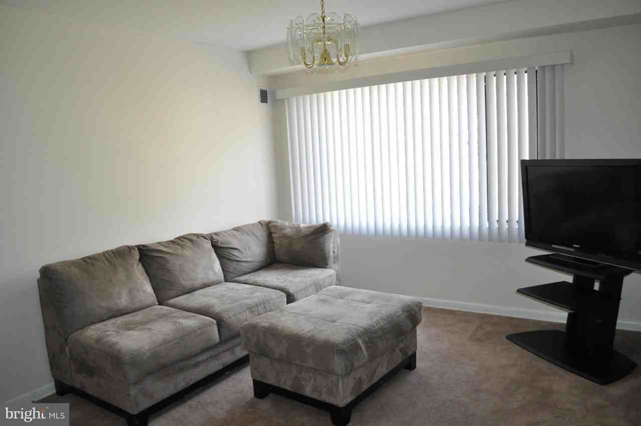 301 Anacostia Rd Se Unit 2 - Photo 2 of 19