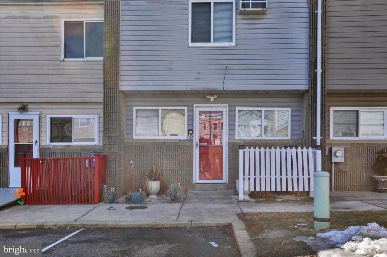 63 Town Pines Ct - Photo 3 of 30