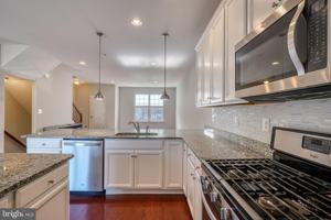 featured image of 985 Morgan Run Rd