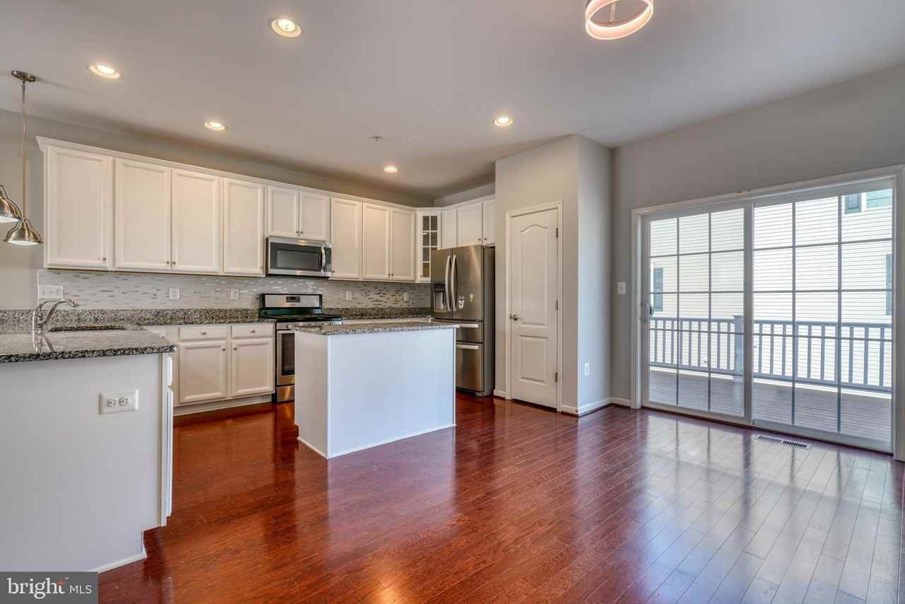 985 Morgan Run Rd - Photo 6 of 33