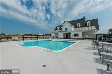 7575 Crowley St - Photo 3 of 18