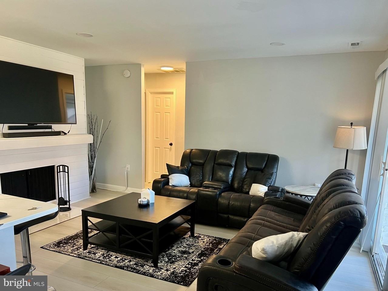 10528 Cross Fox Ln Apt F2 - Photo 4 of 27