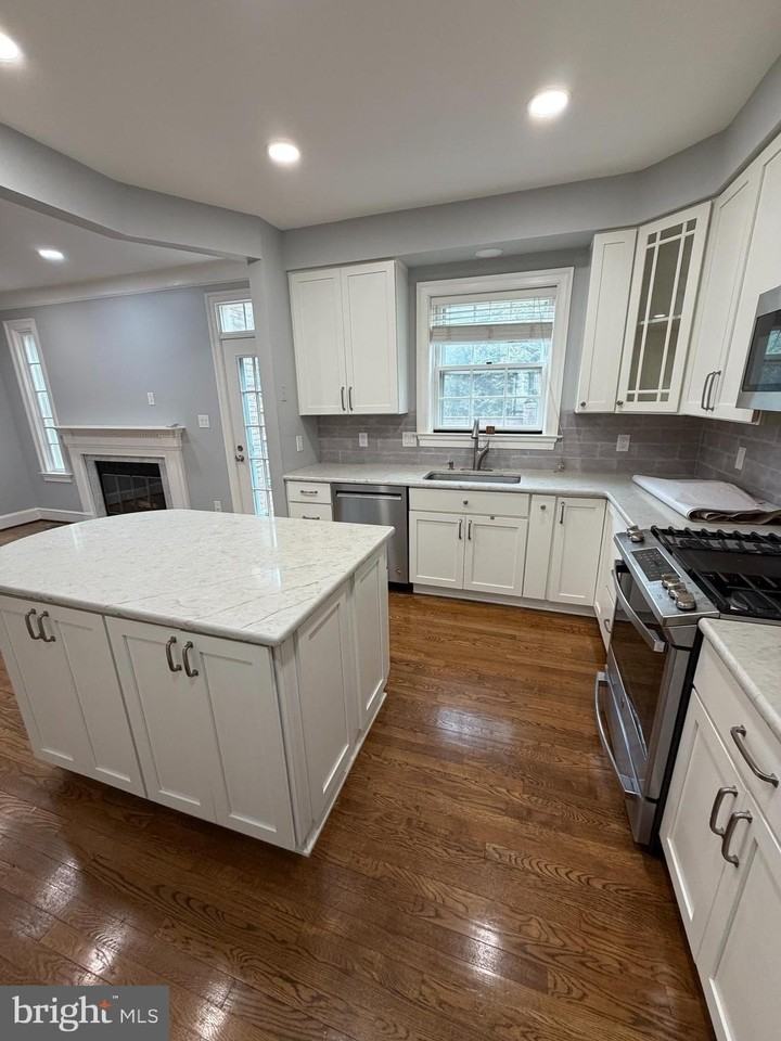 8017 Rising Ridge Rd - Photo 2 of 13