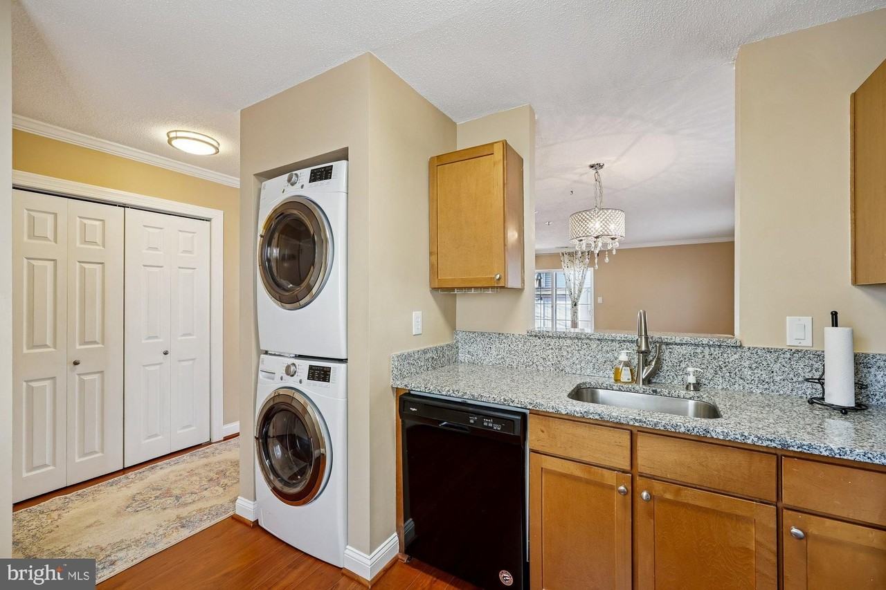 11407 Herefordshire Way - Photo 6 of 28