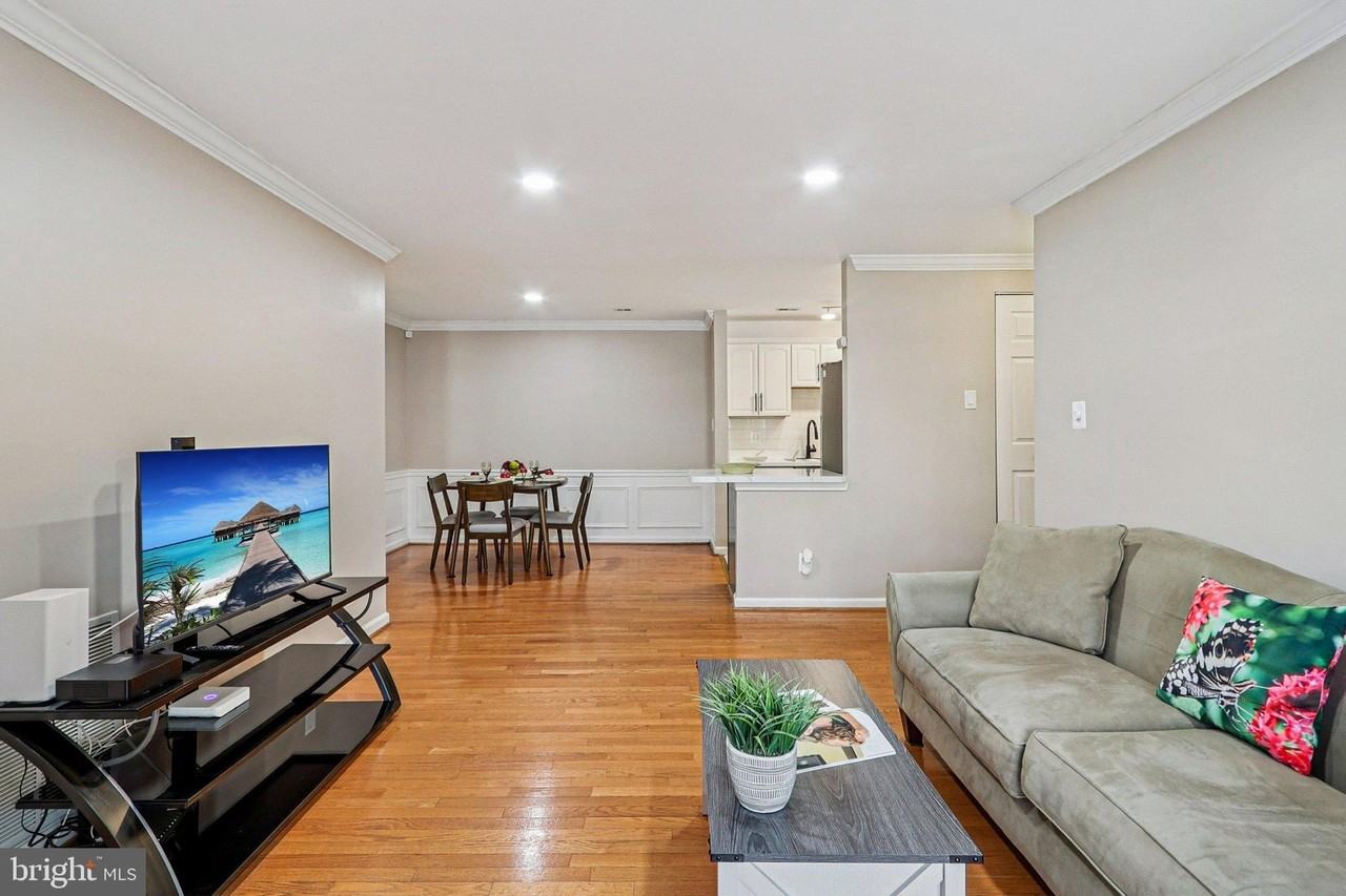 18202 Chalet Dr Apt 1 - Photo 6 of 29