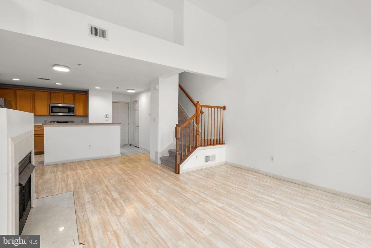 12250 Open View Ln Unit 811 - Photo 4 of 25