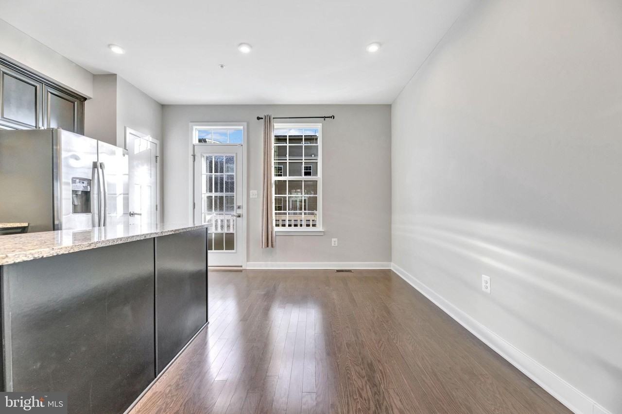 730 Sky Bridge Dr - Photo 5 of 18