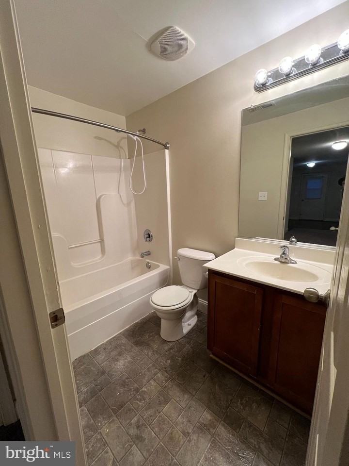 21910 Weeping Willow Ln - Photo 6 of 23