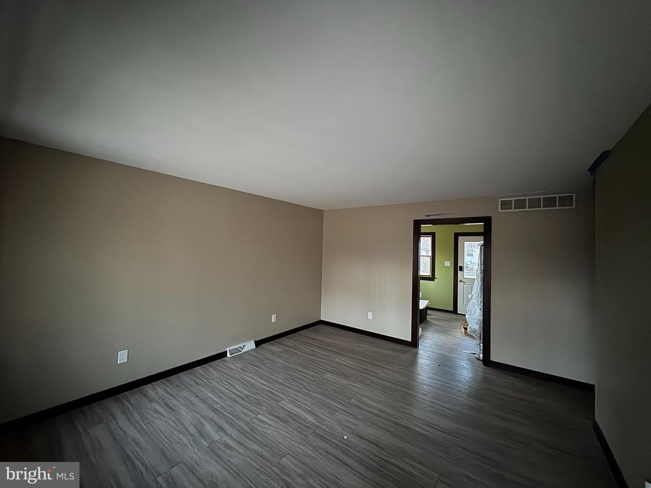 41 4th St Unit B - Photo 7 of 26