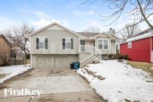 featured image of 1709 Ne Auburn Dr