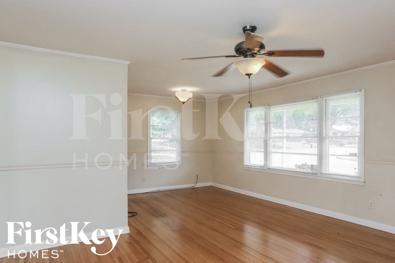 1449 Flamingo Rd - Photo 2 of 15