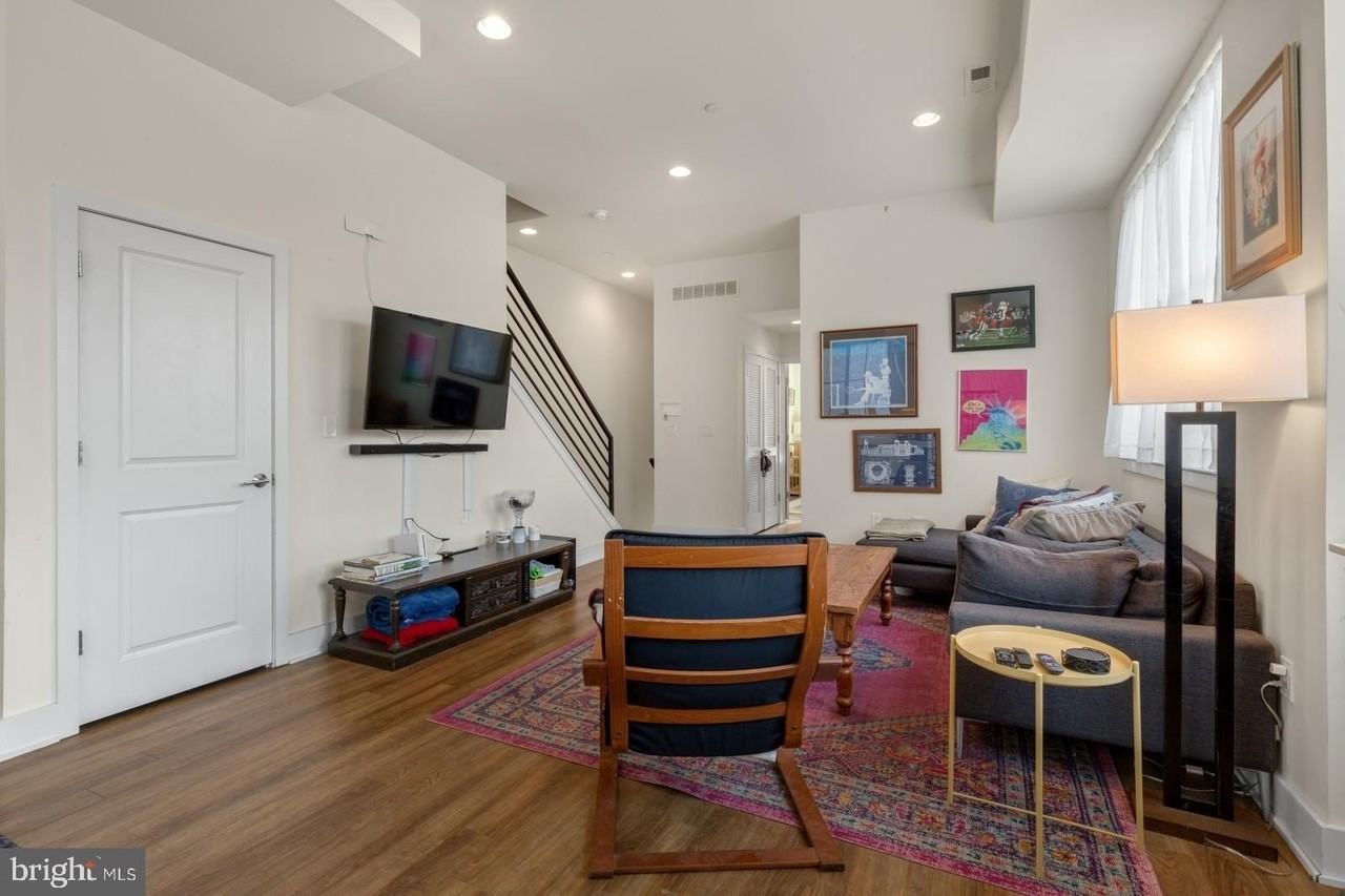 1356 S Bouvier St Unit 2 - Photo 4 of 29