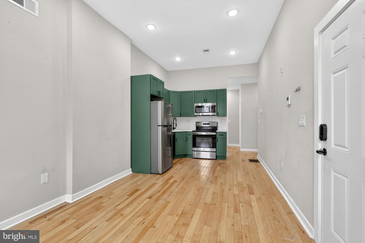 2234 W Master St Unit 1 - Photo 5 of 25