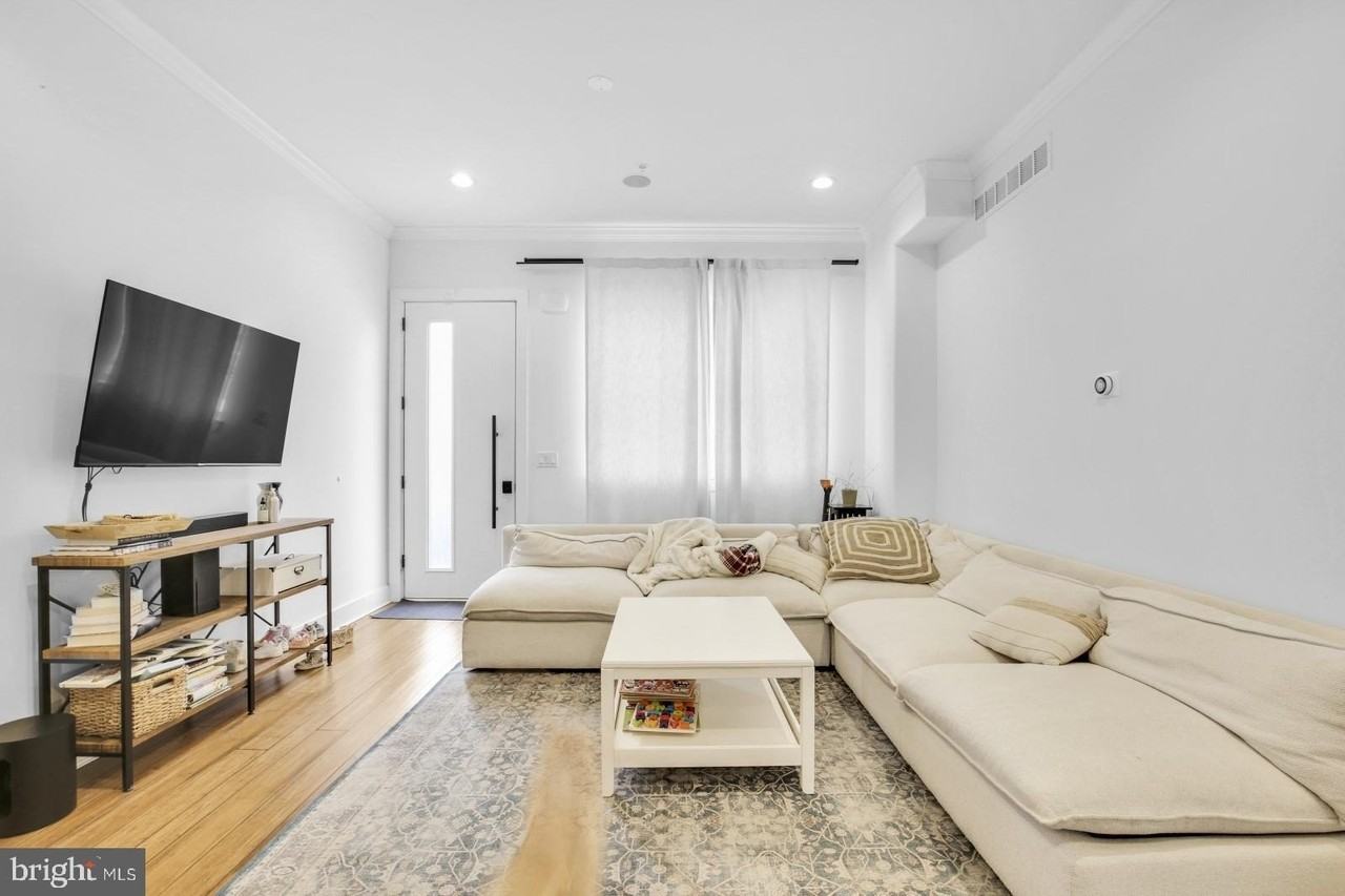 2604 Reed St - Photo 2 of 32