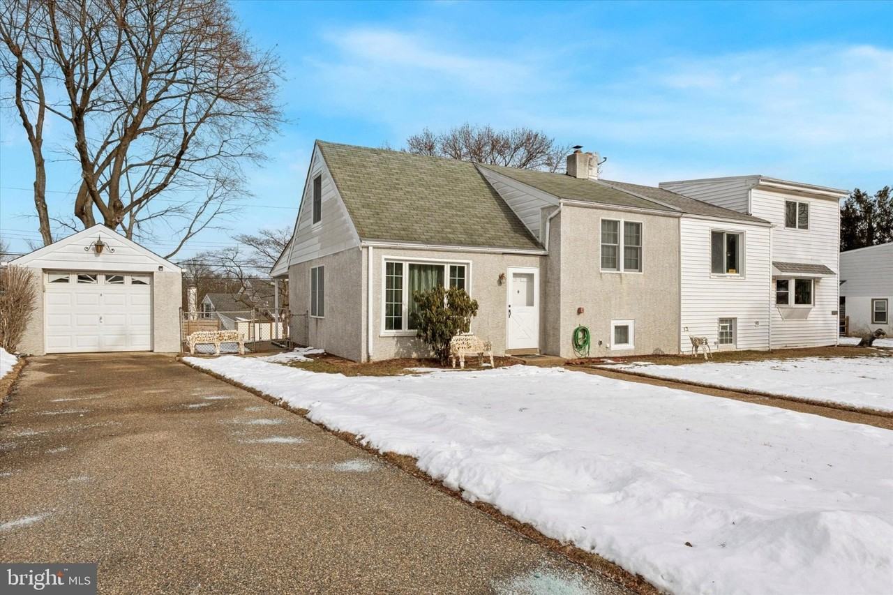 8711 Old Line Rd - Photo 2 of 25