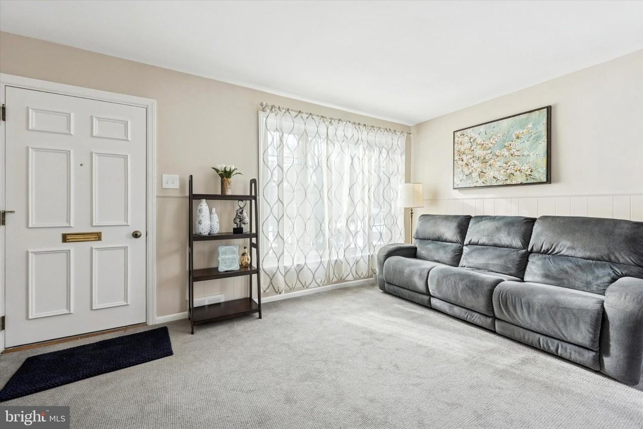 8711 Old Line Rd - Photo 5 of 25