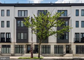 featured image of 742 S Broad St